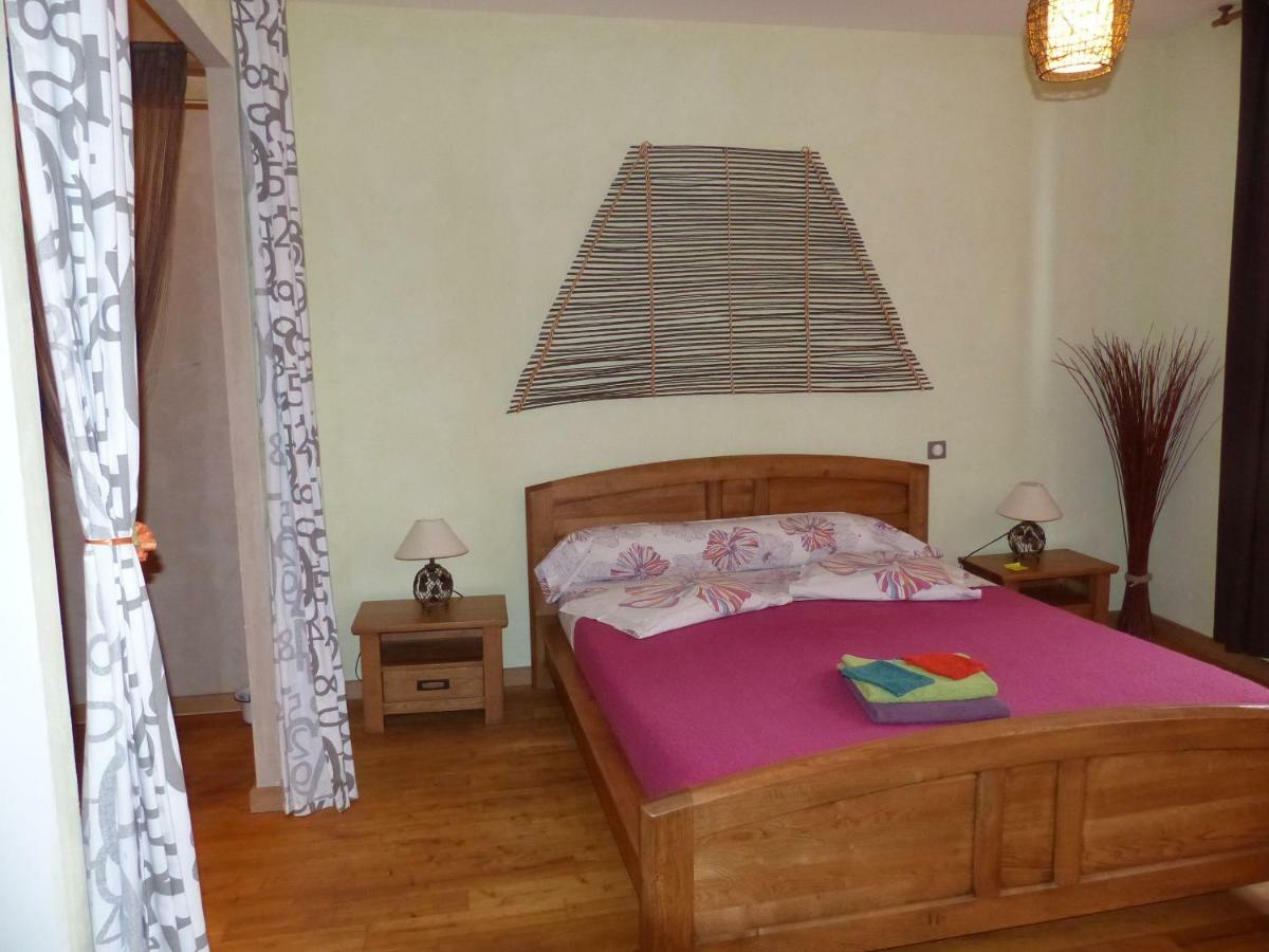 Le Clos de Ceintres Cheminas Extérieur photo